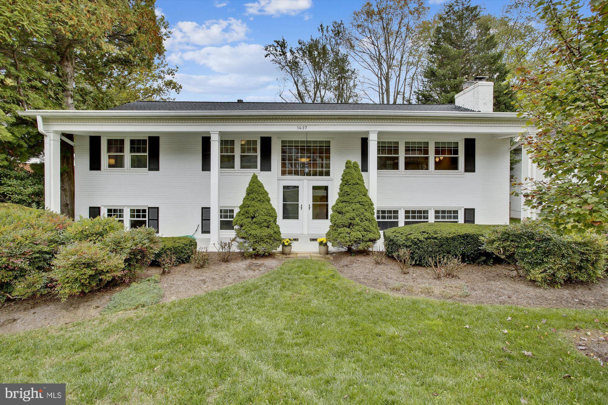 Mclean, VA 22101,1437 COLA DR