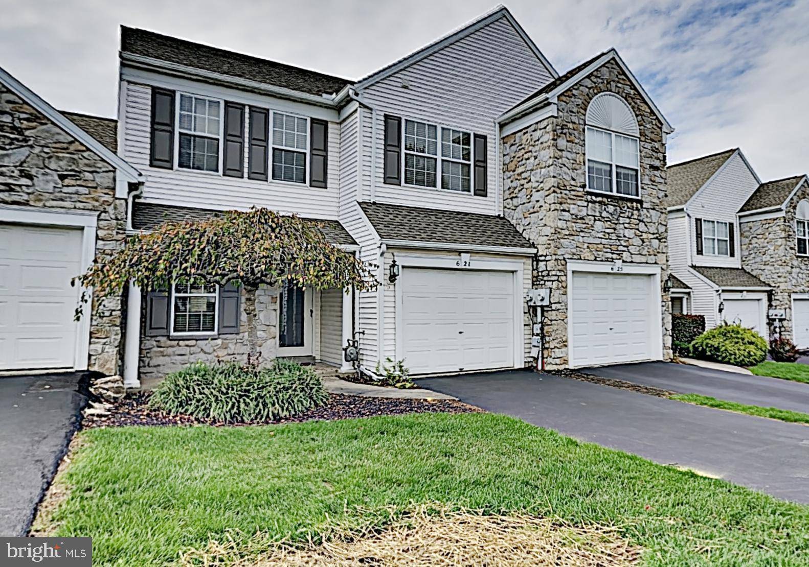 Hummelstown, PA 17036,621 SPRINGHOUSE LN