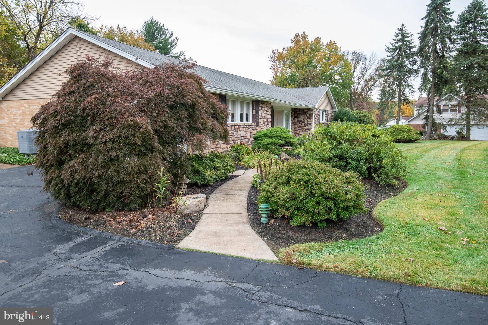 Huntingdon Valley, PA 19006,3859 DEMPSEY LN