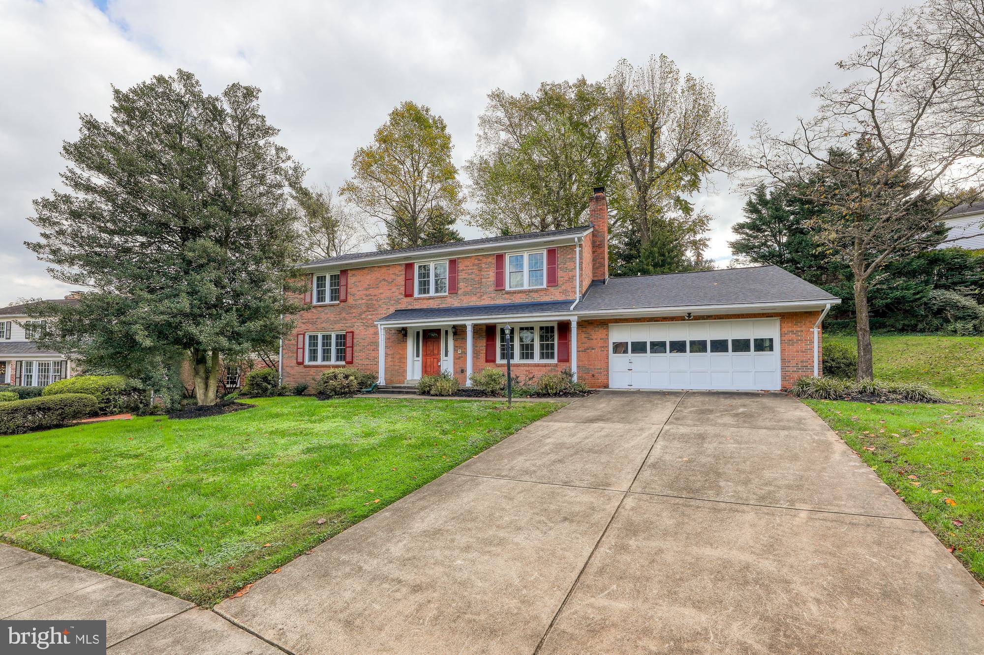 Mclean, VA 22102,7725 DESDEMONA CT