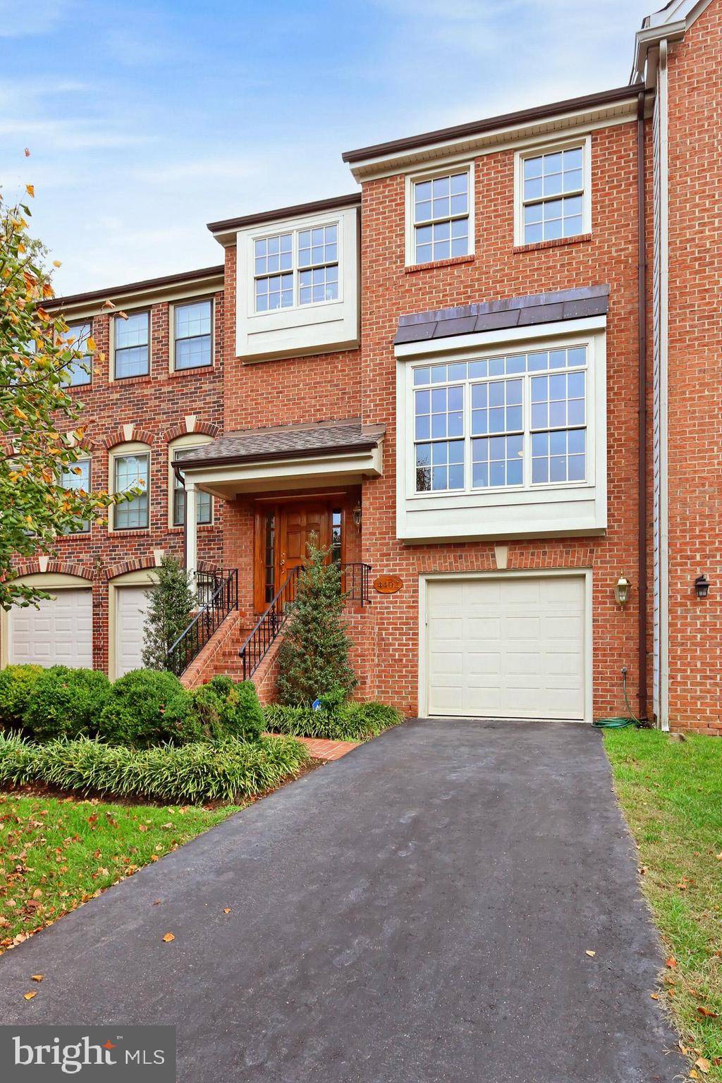 Arlington, VA 22204,4402 S PERSHING CT