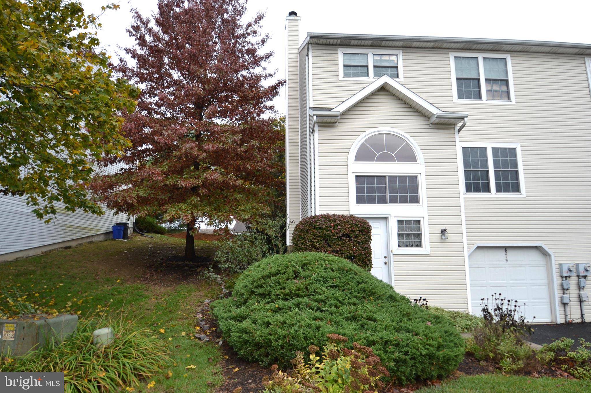 Harrisburg, PA 17111,6219 SPRING KNOLL DR