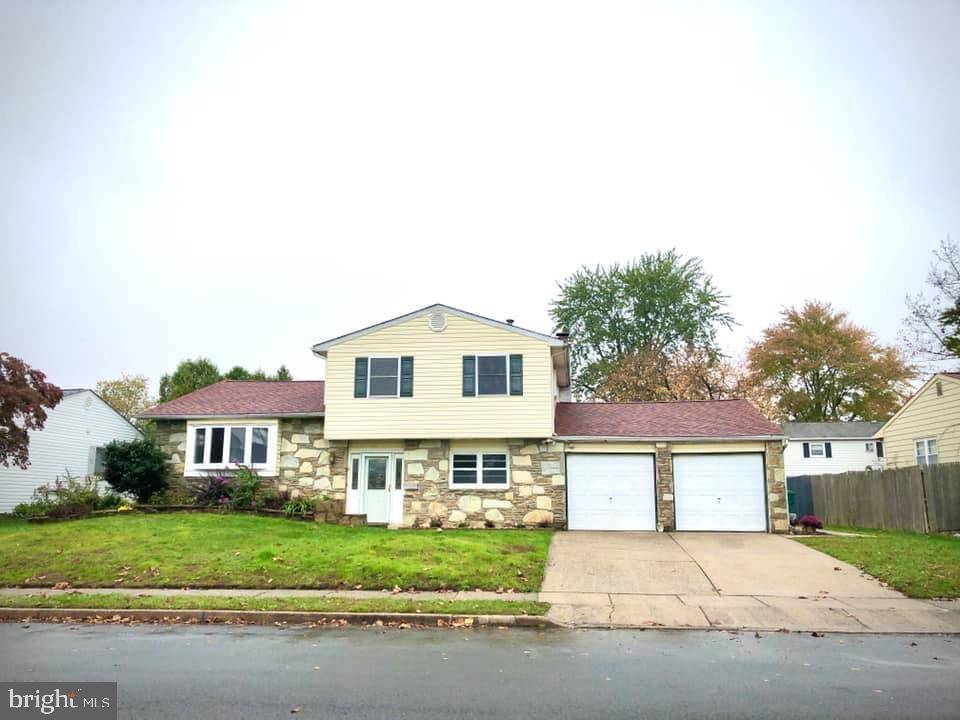 Fairless Hills, PA 19030,529 CASSINGHAM RD