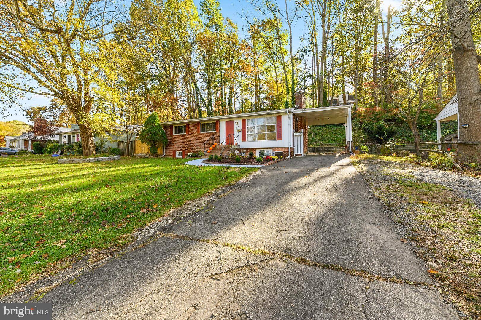 Annandale, VA 22003,3516 ROSE LN