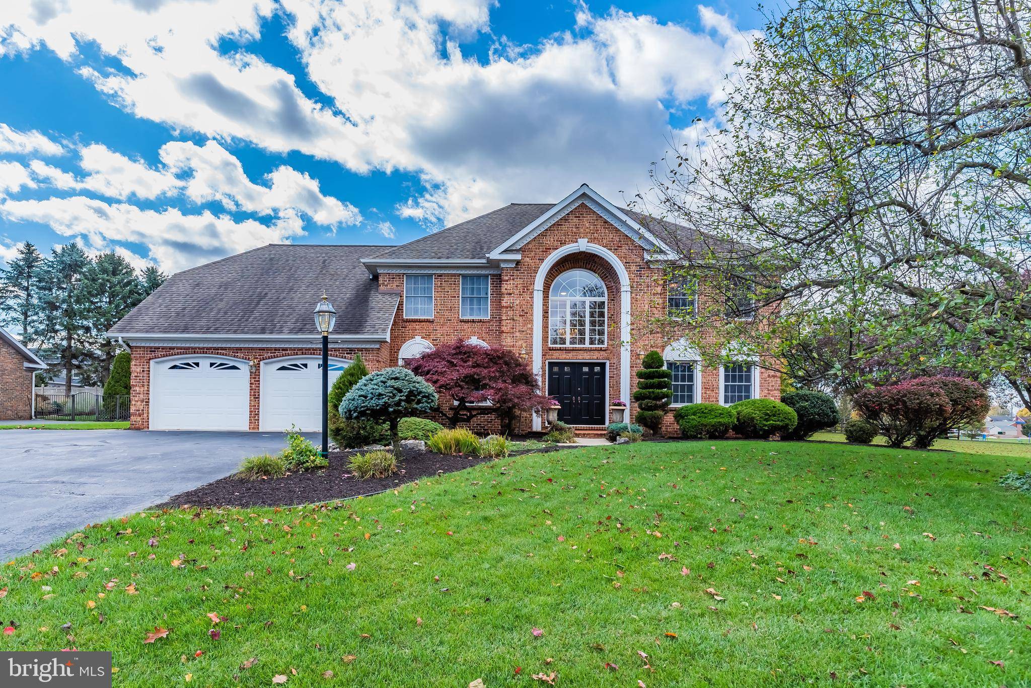 Chambersburg, PA 17201,930 DEWBERRY CT