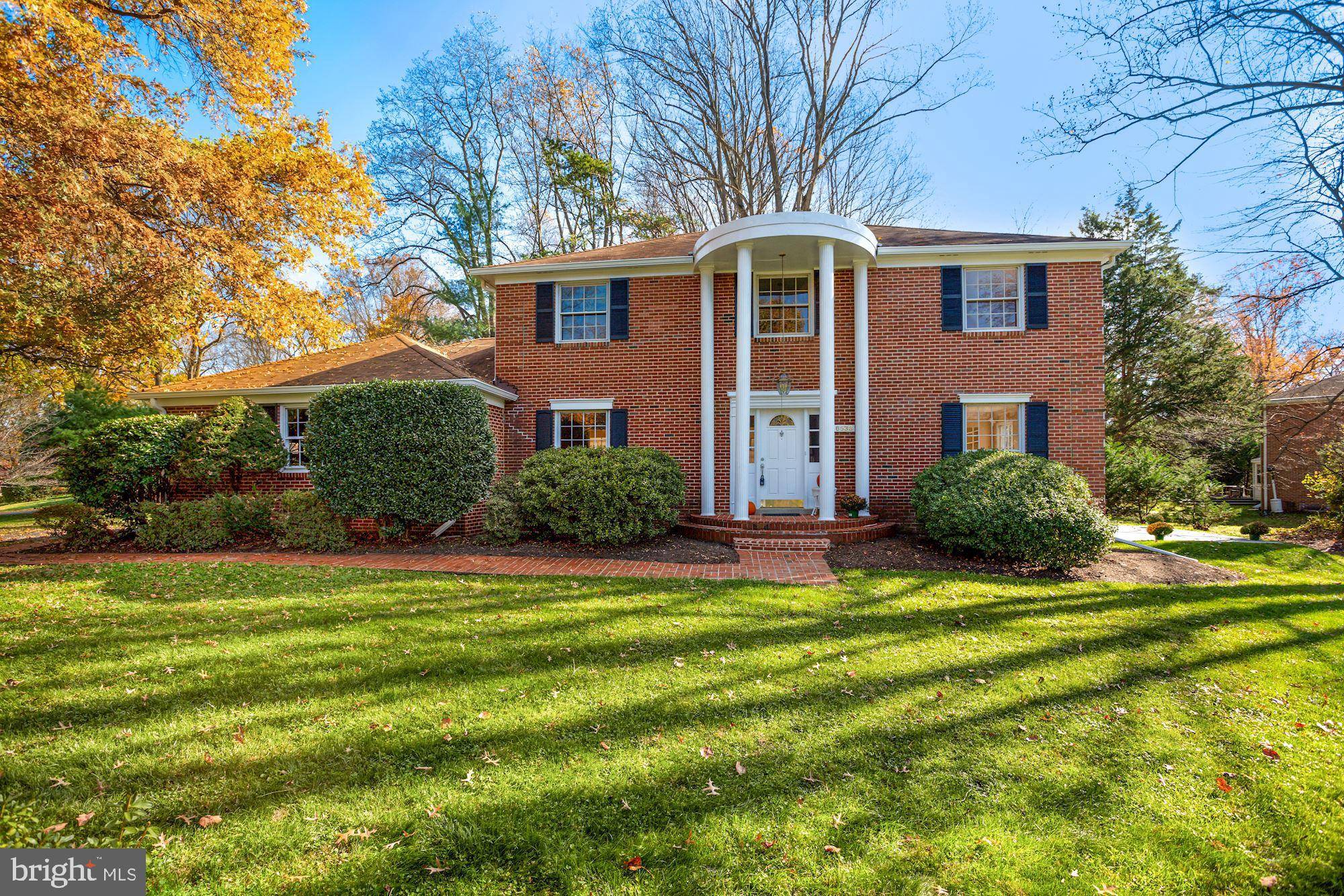 Mclean, VA 22101,6533 SUNNY HILL CT