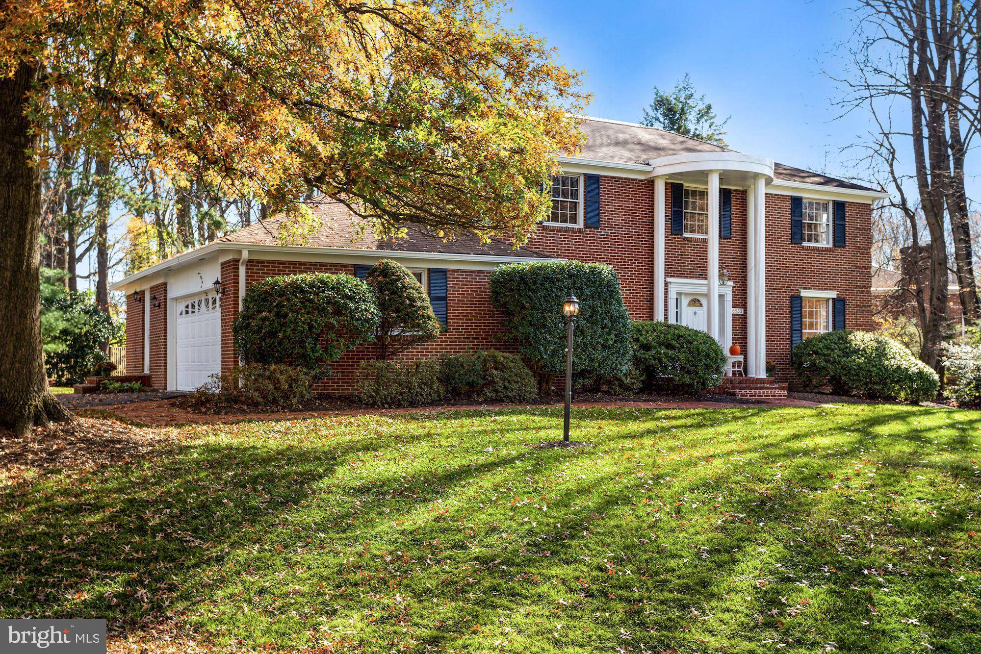 Mclean, VA 22101,6533 SUNNY HILL CT