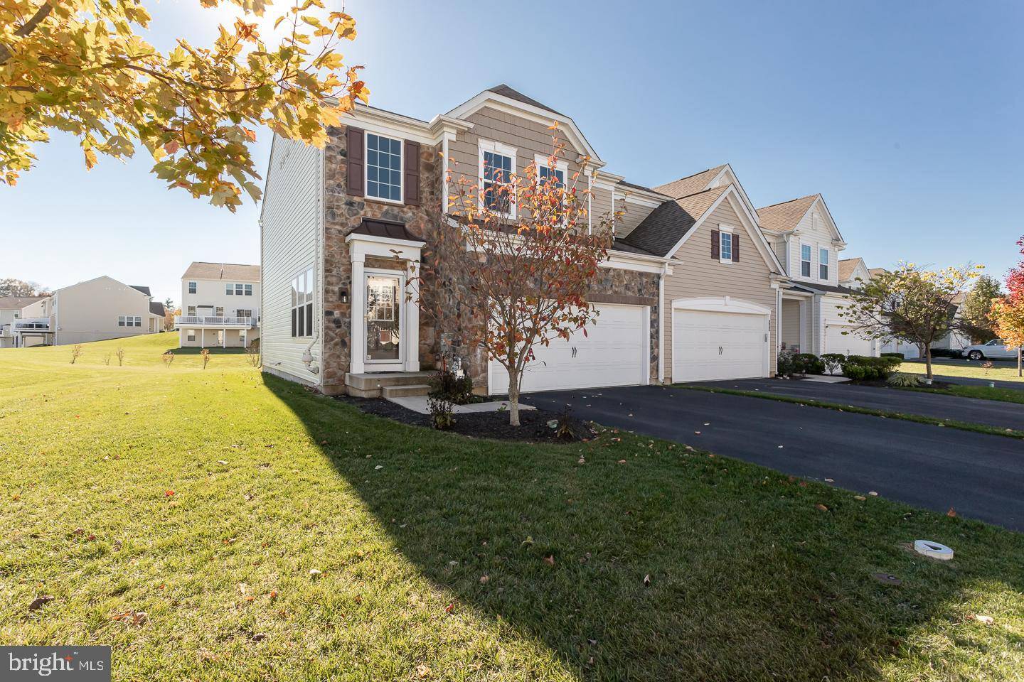 Downingtown, PA 19335,242 SILLS LN