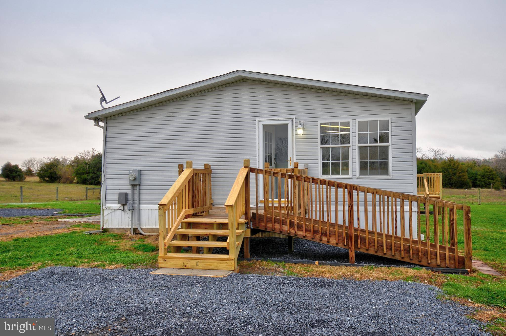 Berryville, VA 22611,413 MISTY HILL LN