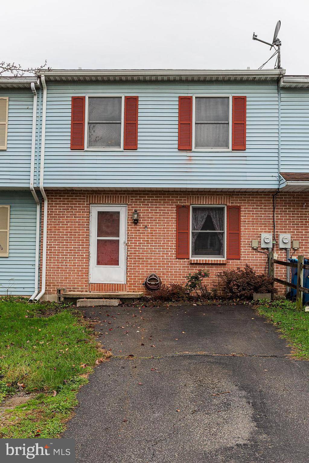 Columbia, PA 17512,104 STONE HOUSE LN