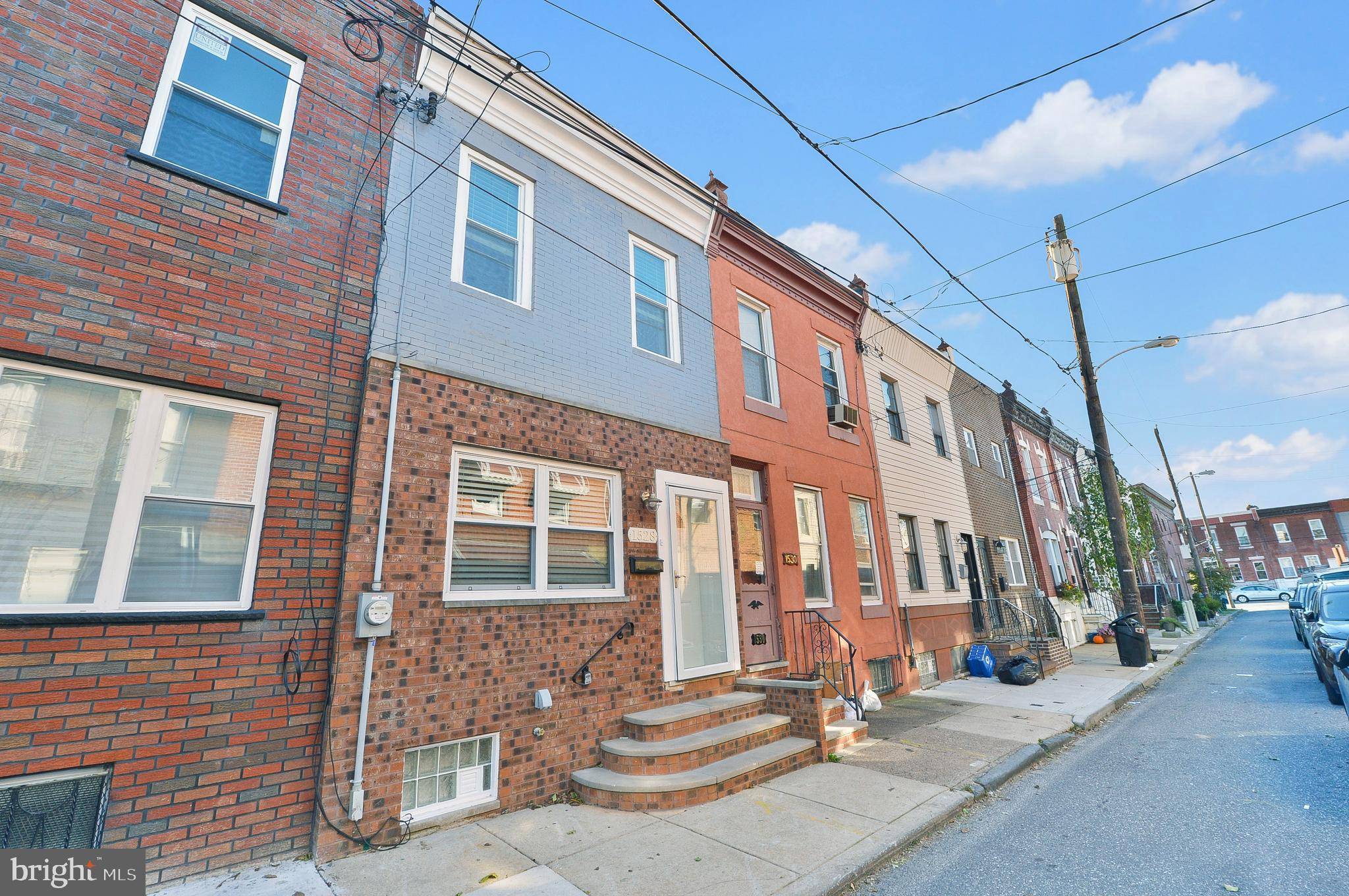 Philadelphia, PA 19145,1528 EMILY ST