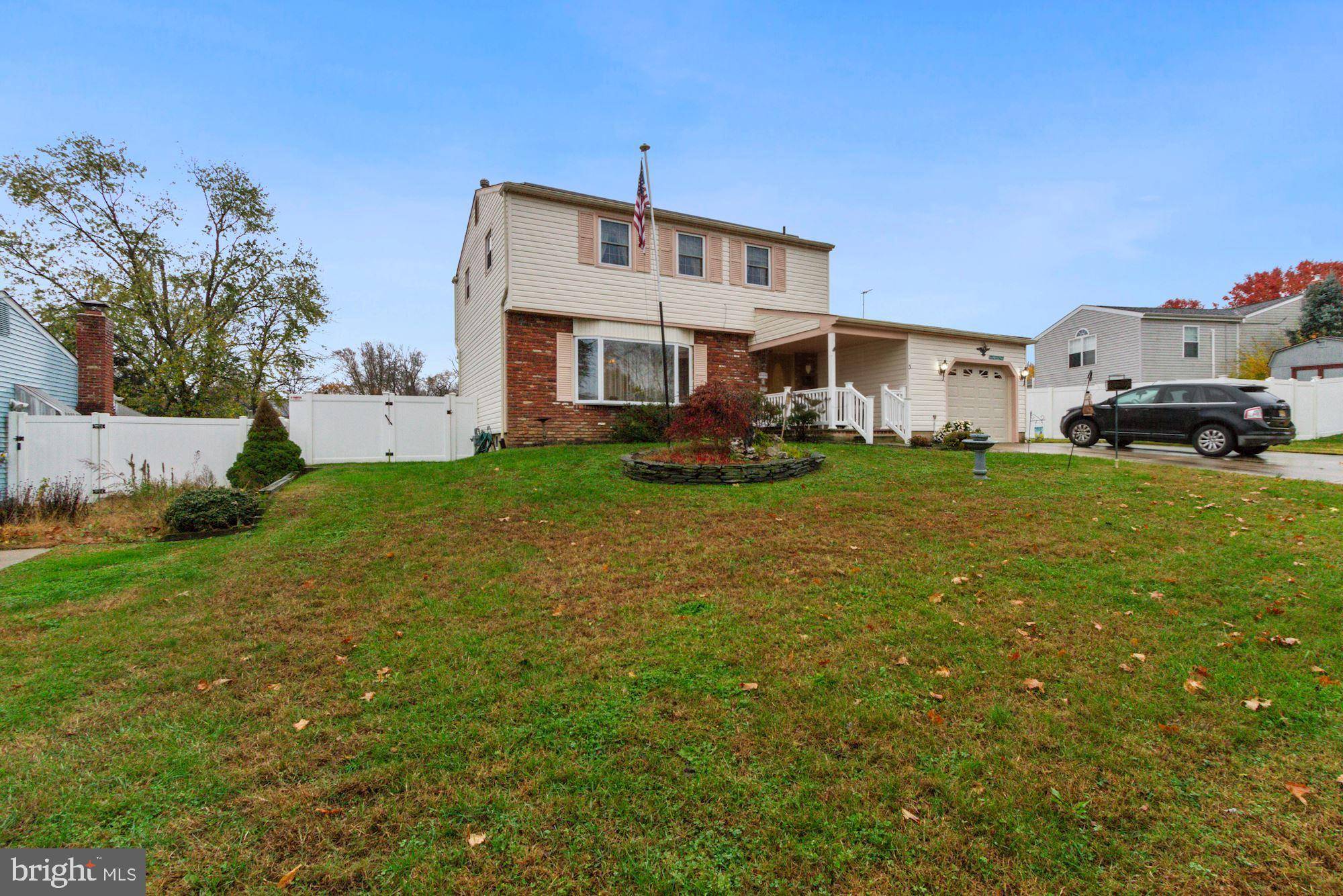 Laurel Springs, NJ 08021,3 GRANT DR