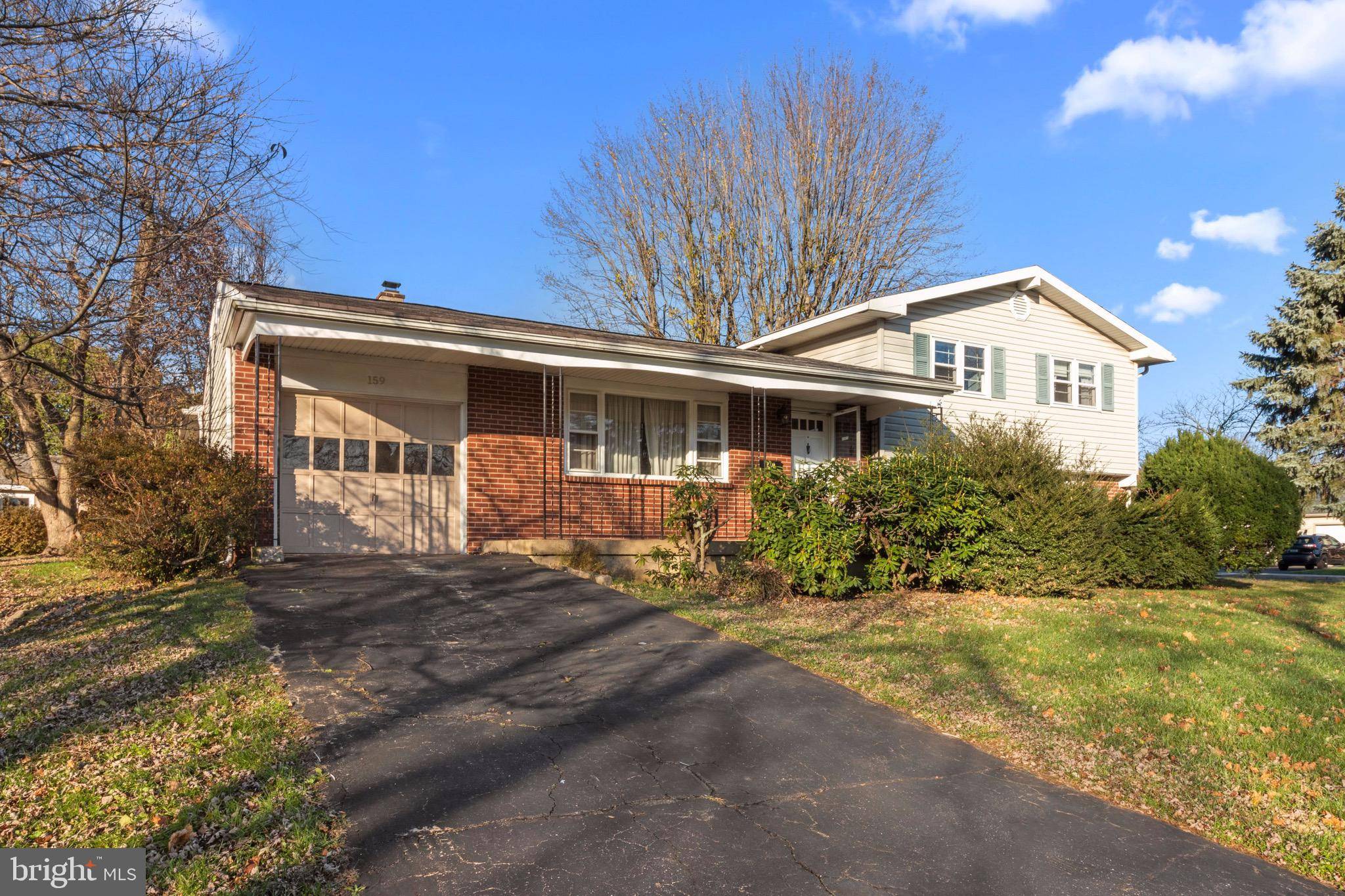 Fairless Hills, PA 19030,159 CANTERBURY RD