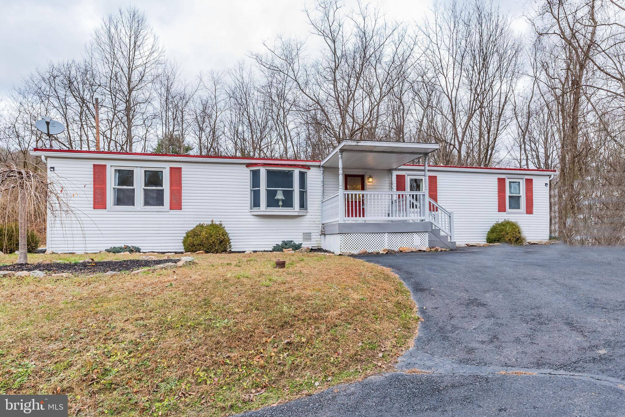 New Bloomfield, PA 17068,245 OKEFENOKE RD