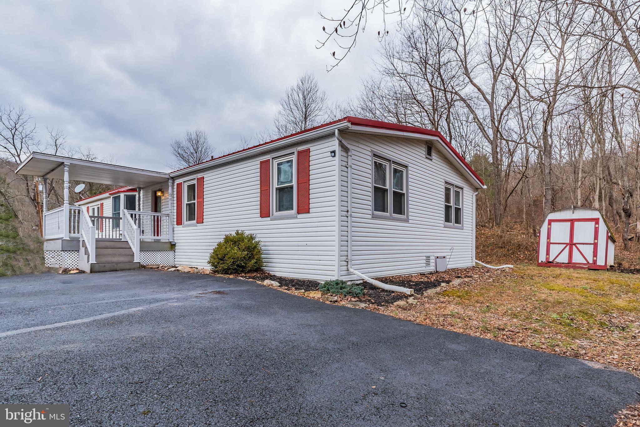 New Bloomfield, PA 17068,245 OKEFENOKE RD