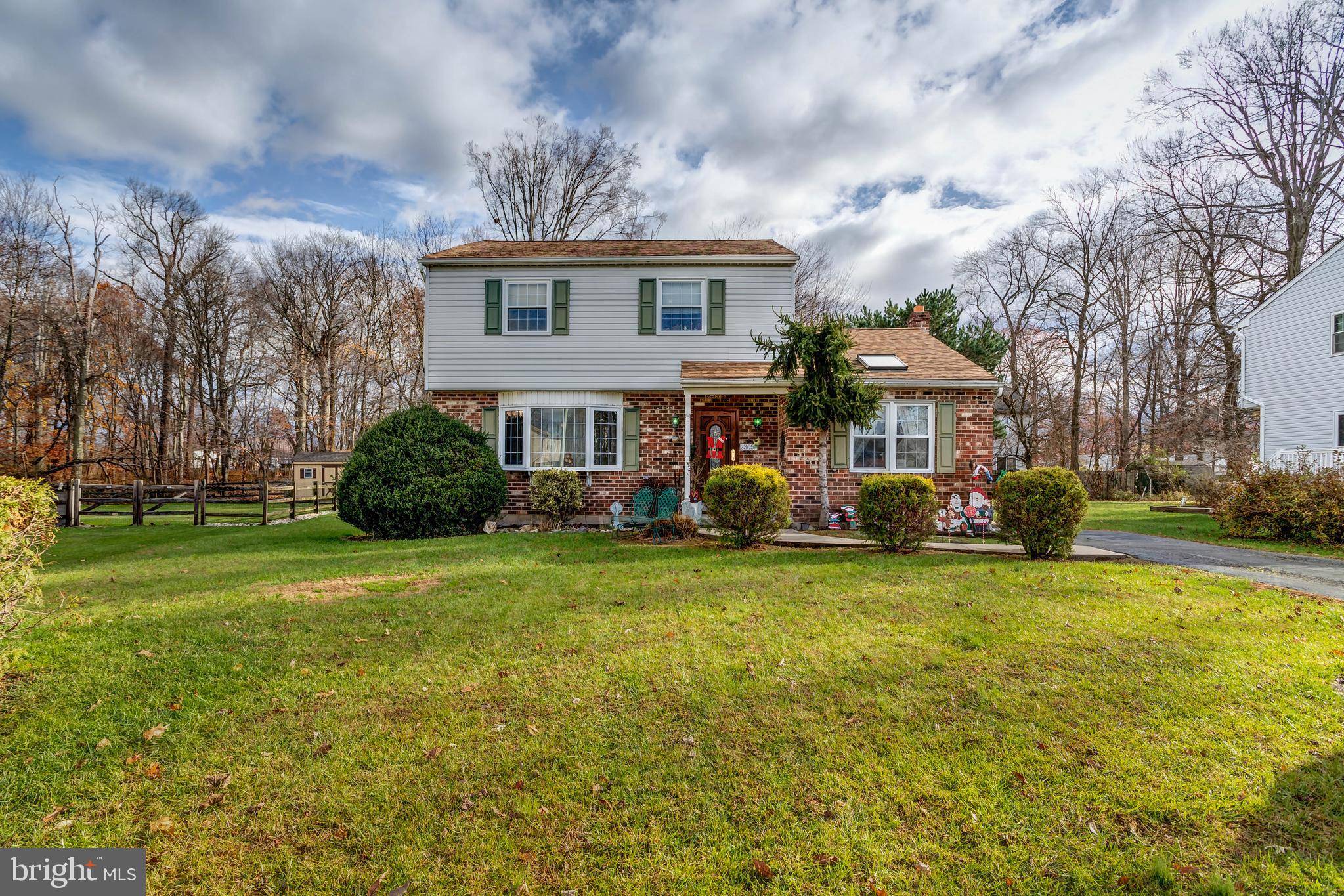 Upper Chichester, PA 19061,2305 FERNCROFT CIR