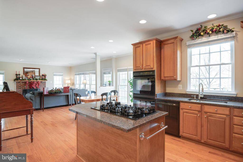 Gambrills, MD 21054,914 SAND BROOK CT