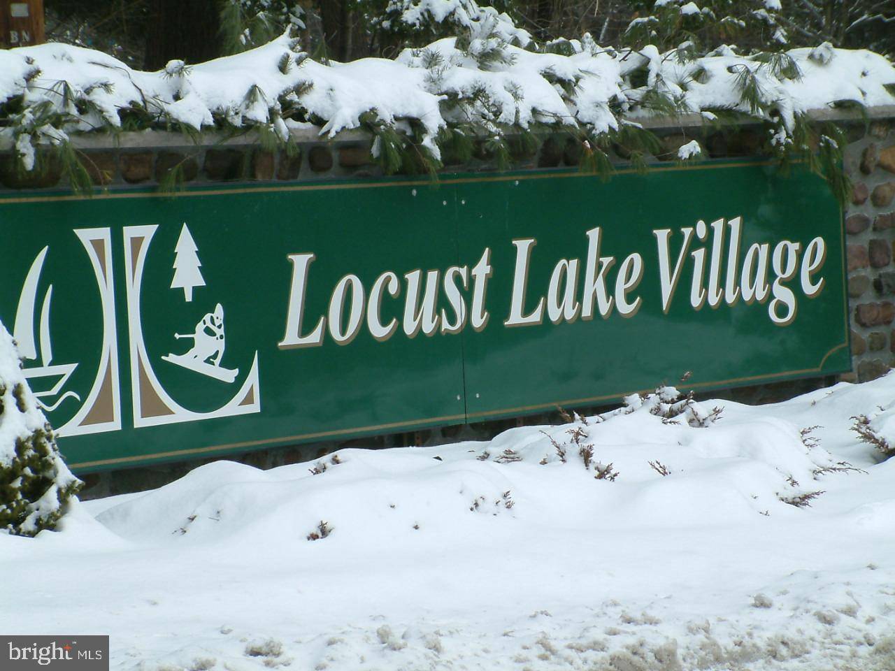 Pocono Lake, PA 18347,301 LAUREL HILL RD