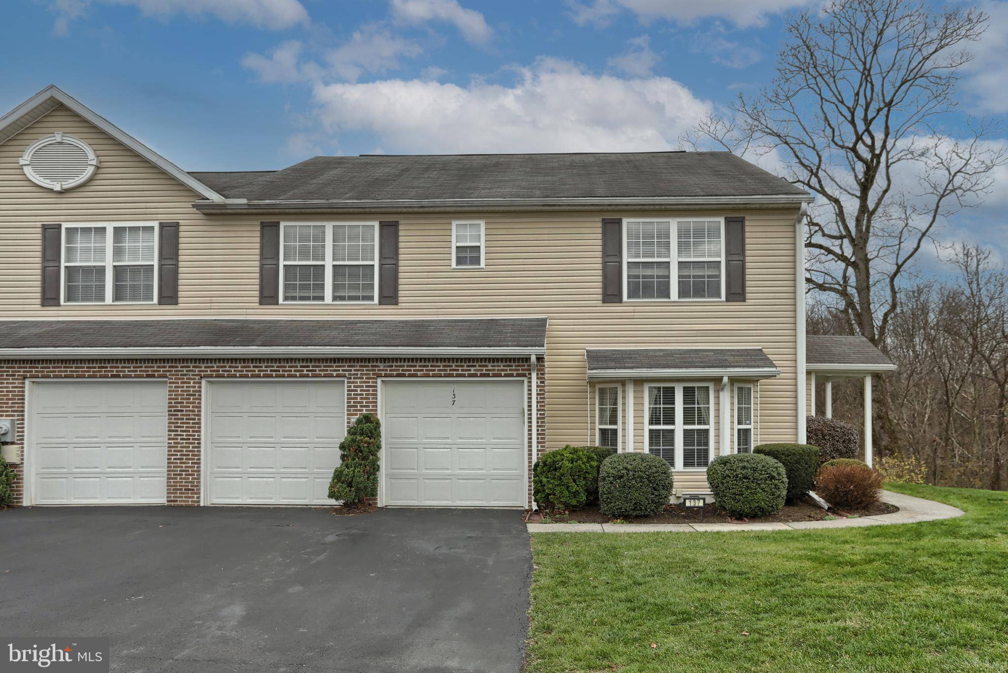 Hummelstown, PA 17036,137 PEREGRINE LN