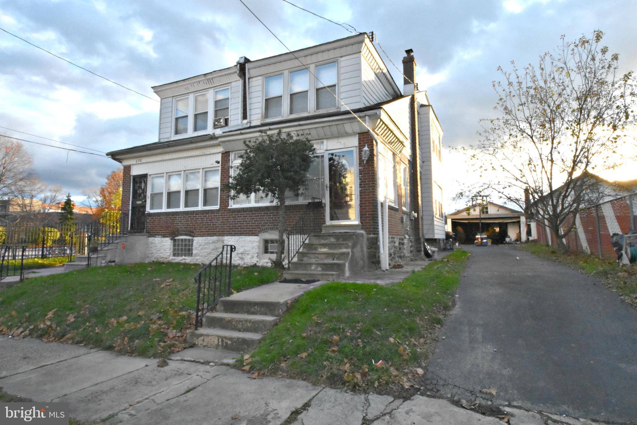 Philadelphia, PA 19111,636 GILHAM ST