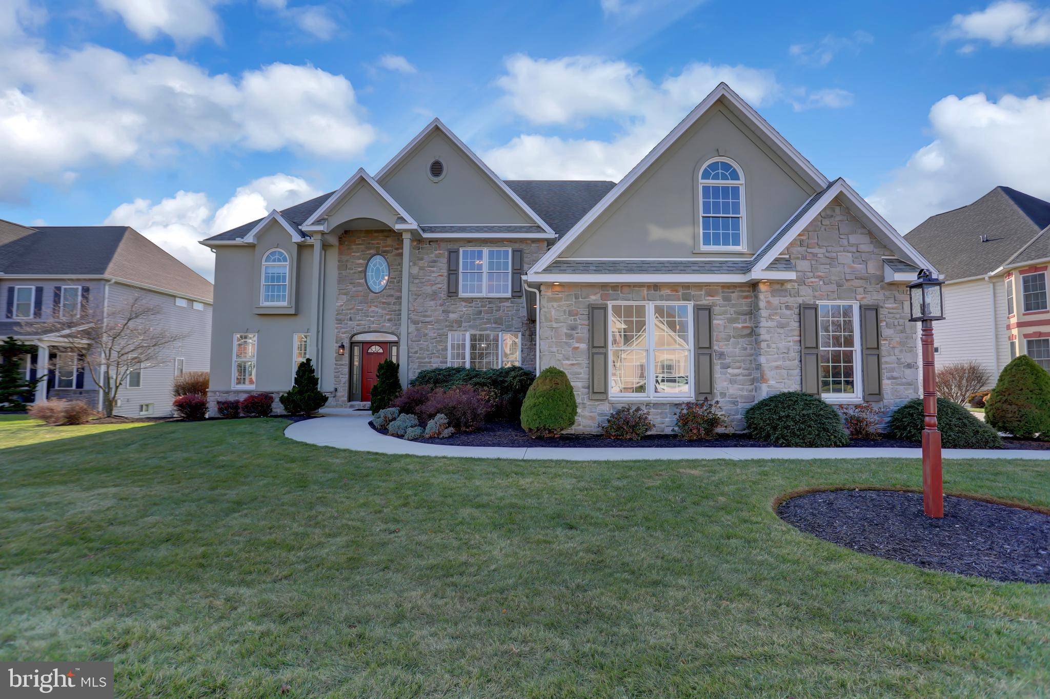 Mechanicsburg, PA 17050,1212 SUMMIT WAY