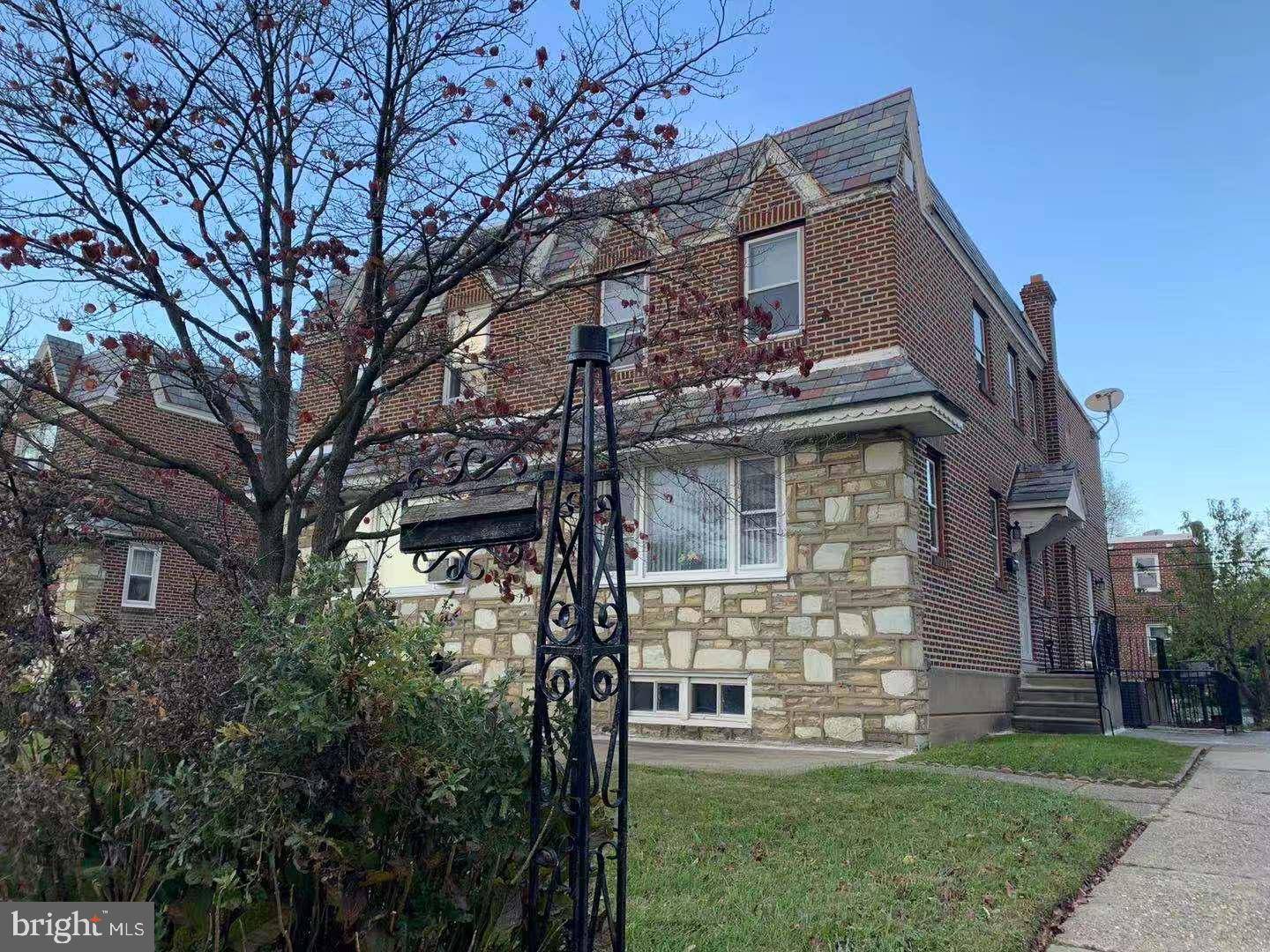 Philadelphia, PA 19111,907 BRIGHTON ST