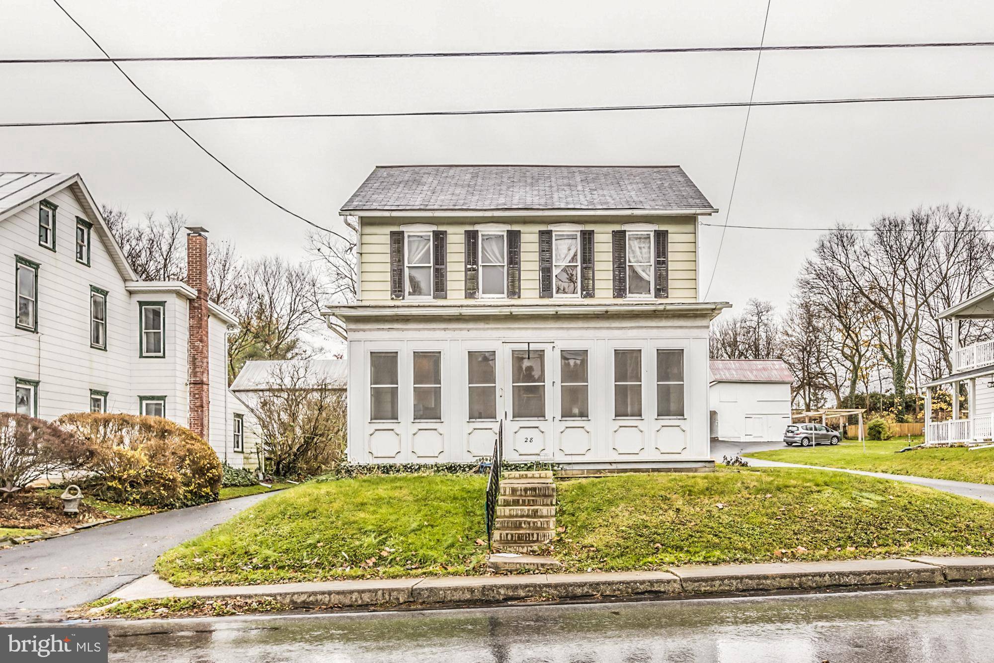 Brownstown, PA 17508,28 E MAIN ST