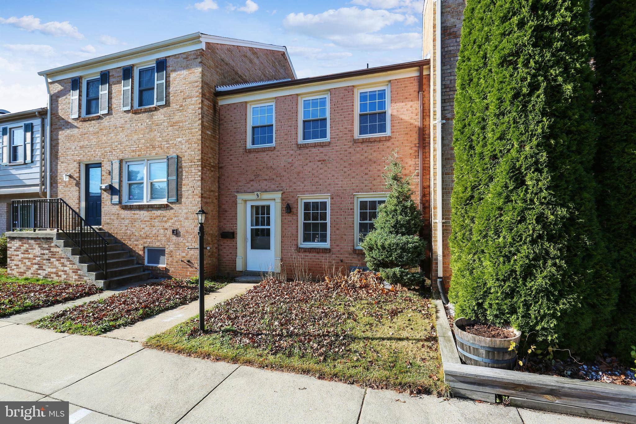 Gaithersburg, MD 20878,9 RED KILN CT