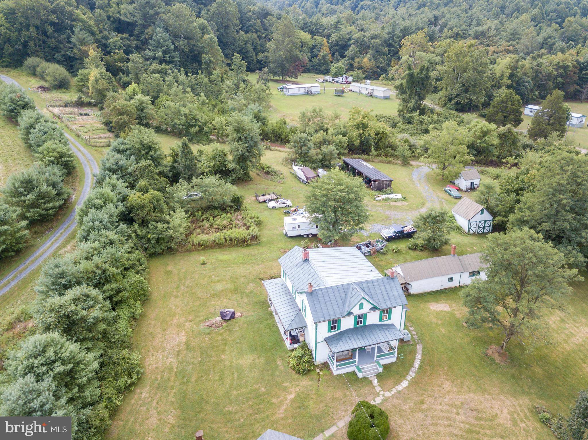 Luray, VA 22835,384 JEWELL HOLLOW RD