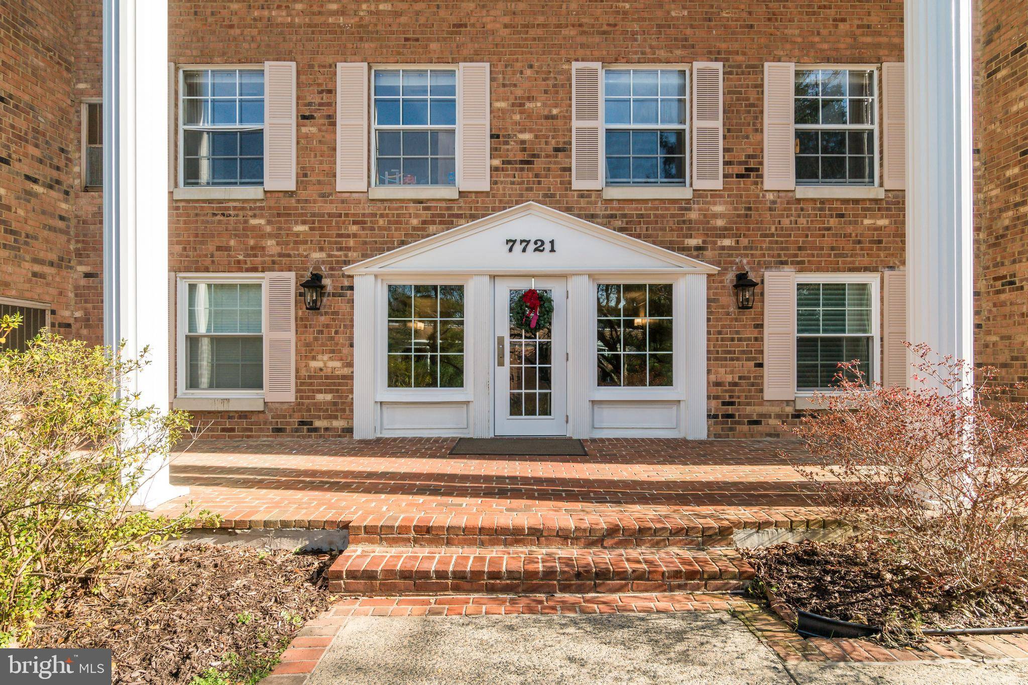 Mclean, VA 22102,7721 TREMAYNE PL #312