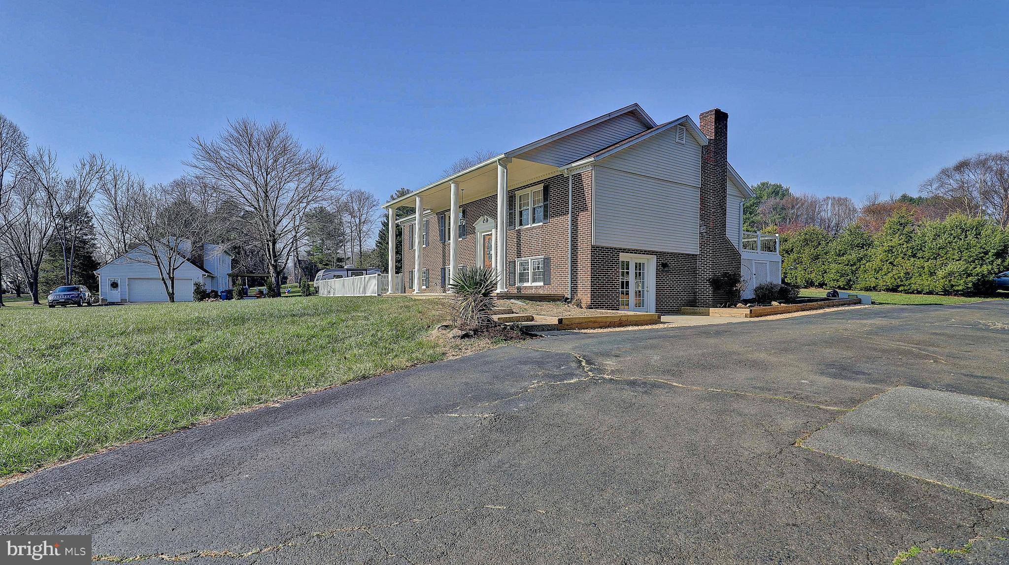 Haymarket, VA 20169,4352 PADGETT DR