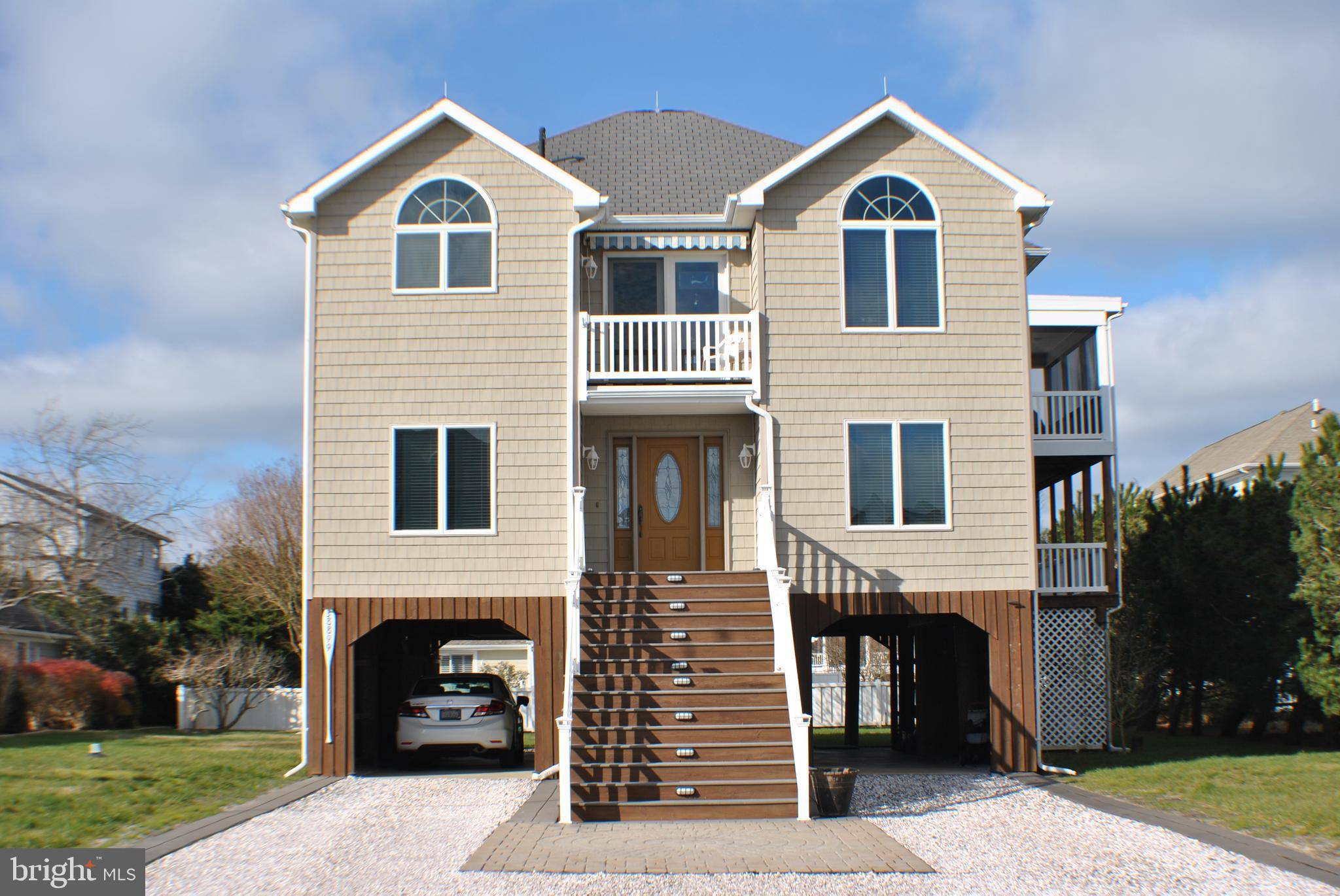 Ocean View, DE 19970,38899 BAYFRONT DR