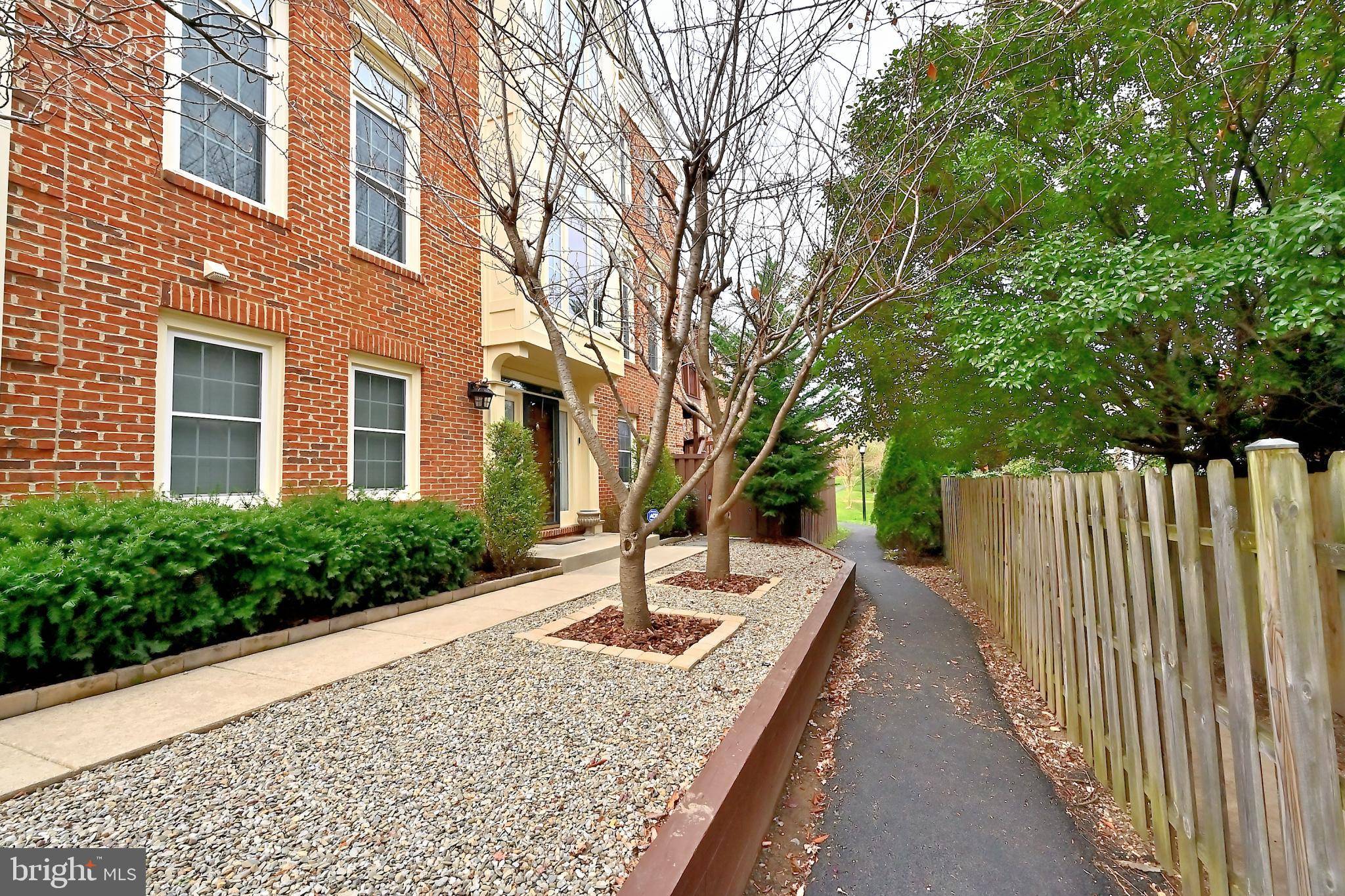 Alexandria, VA 22310,6250 TRACI JOYCE LN