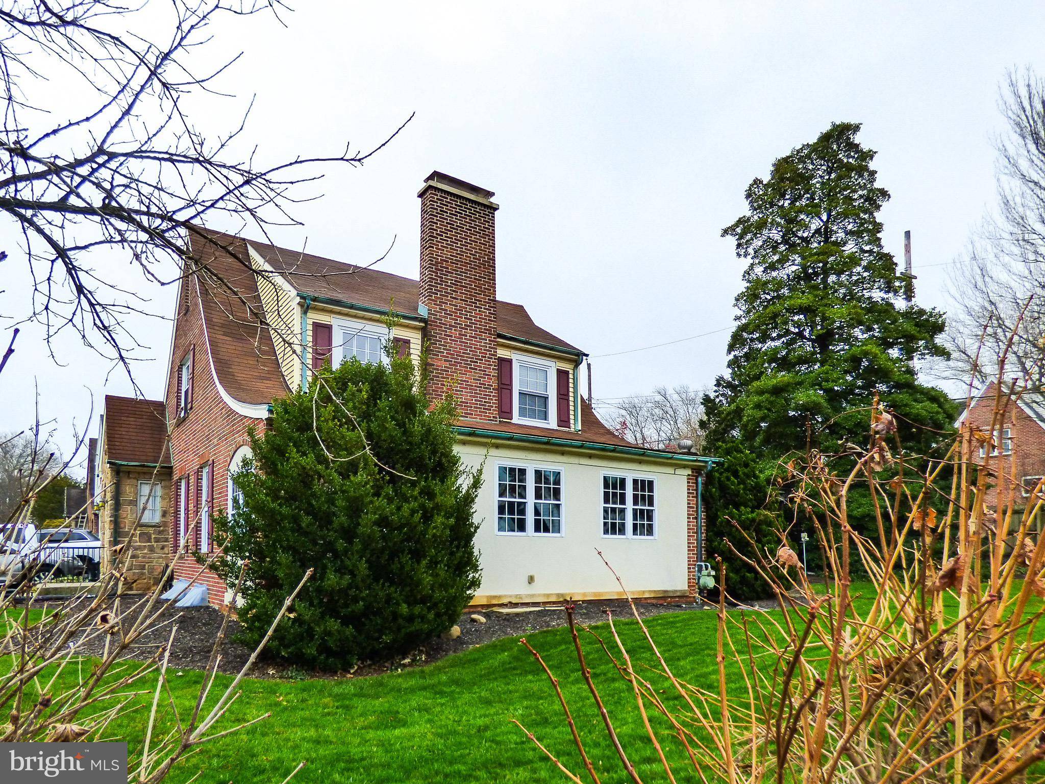 York, PA 17403,300 OLD GARDEN LN