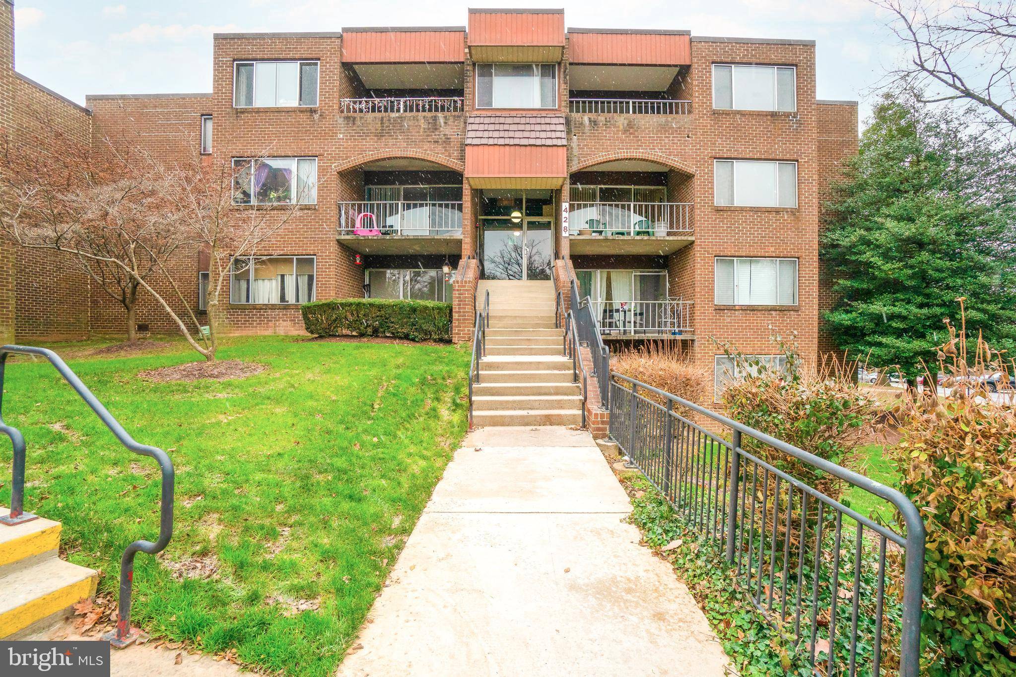 Gaithersburg, MD 20877,428 GIRARD ST #188