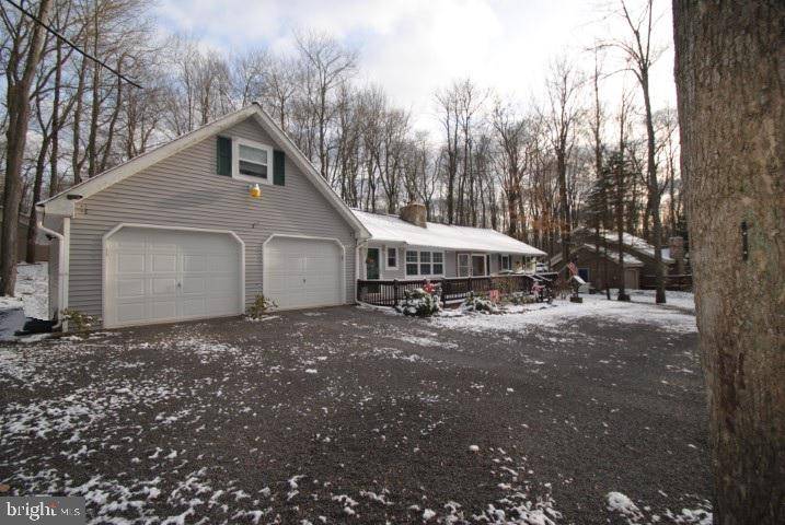 Pocono Lake, PA 18347,140 RIDGE RD