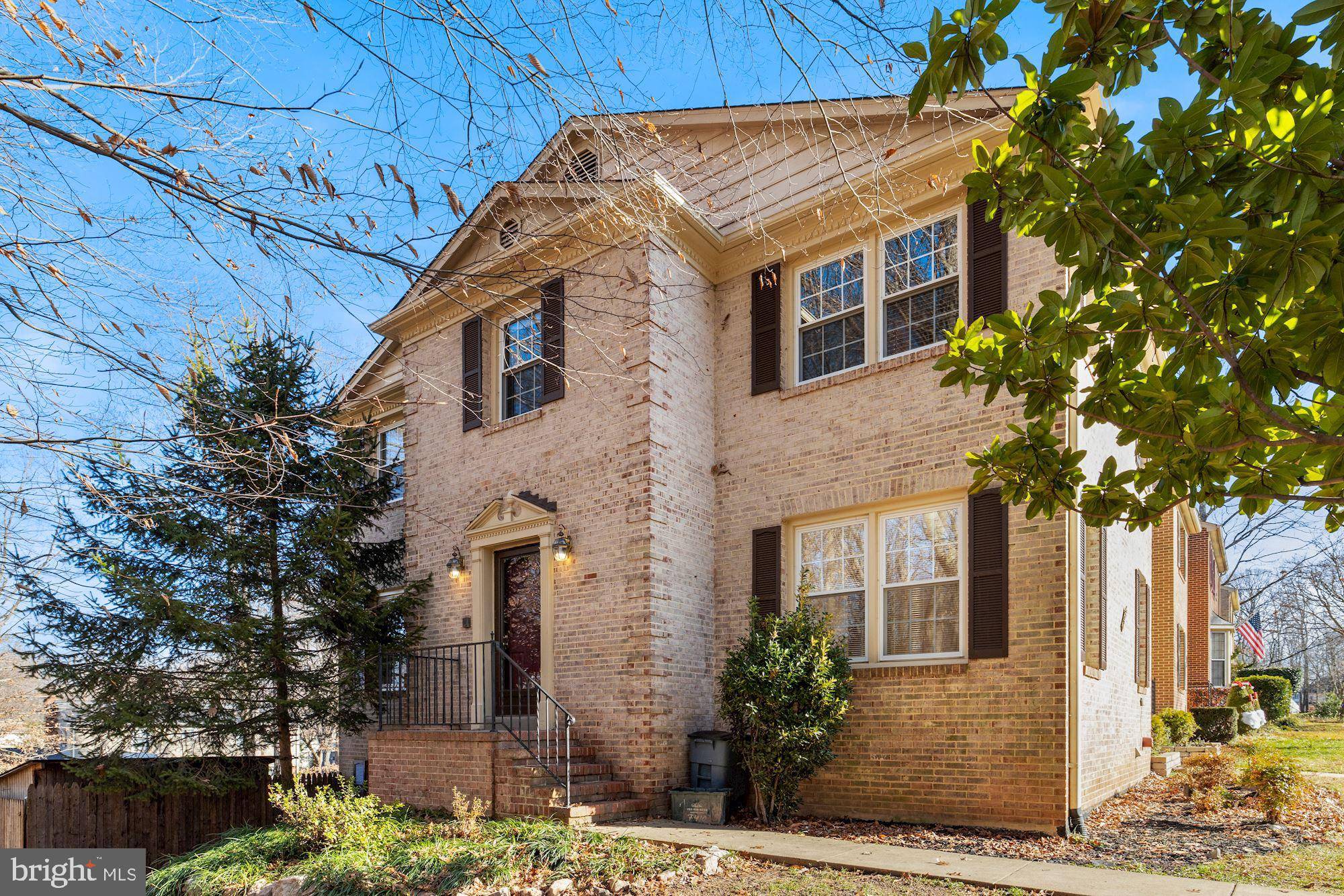 Springfield, VA 22153,7410 WILLSHIRE HUNT CT