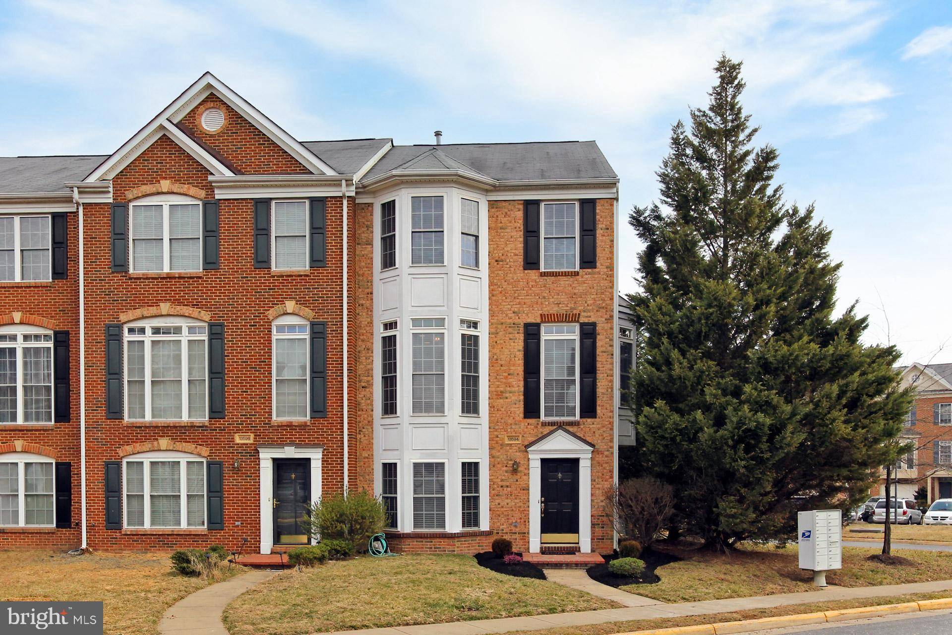 Centreville, VA 20120,13594 LAVENDER MIST LN