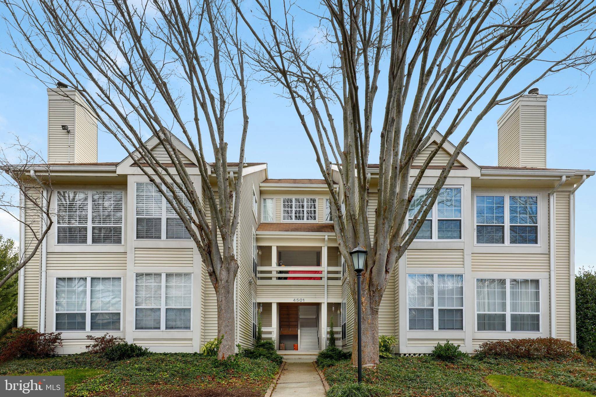 Alexandria, VA 22312,4501 HAZELTINE CT #D