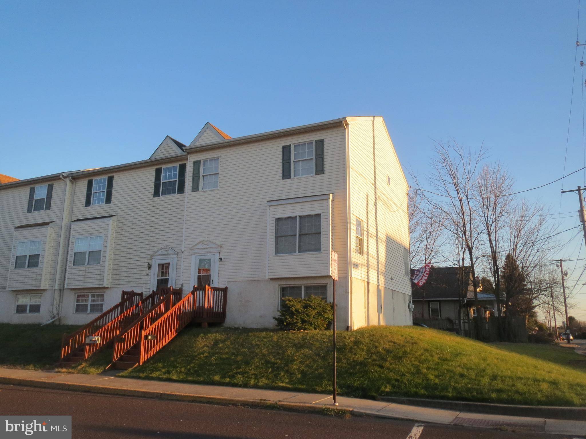 Red Hill, PA 18076,14 E 8TH ST