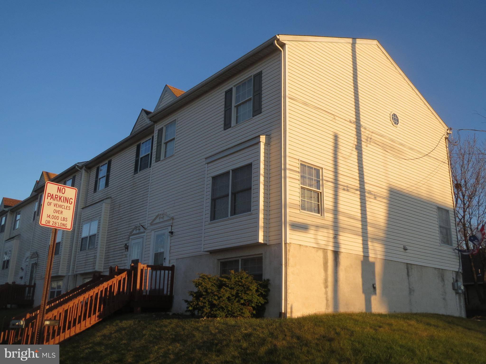 Red Hill, PA 18076,14 E 8TH ST