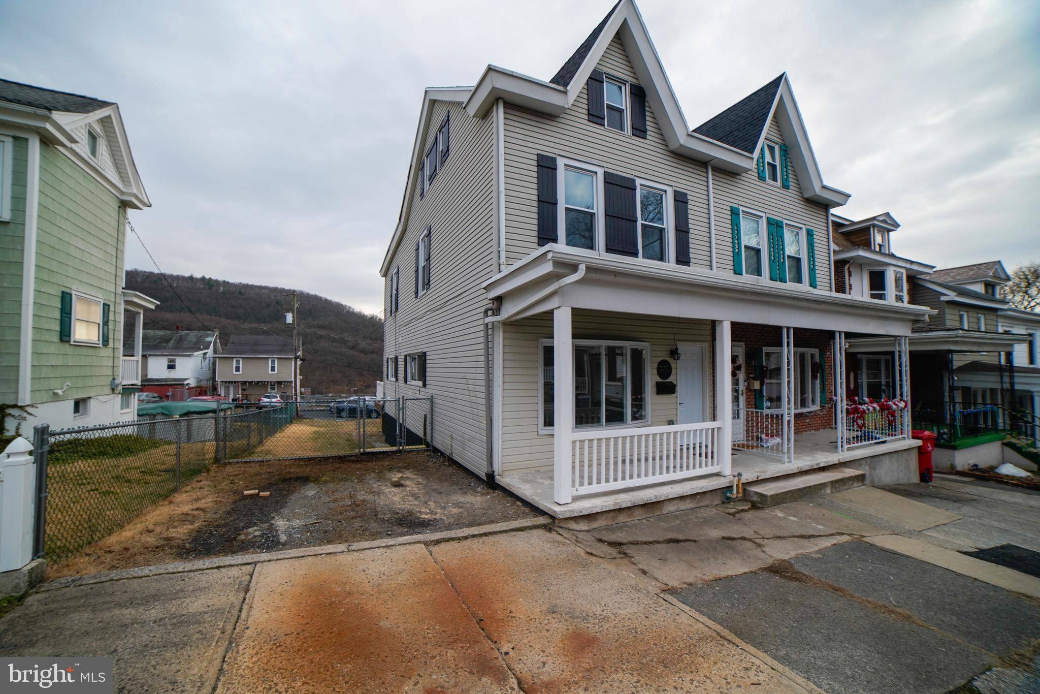 Pottsville, PA 17901,513 CARBON ST