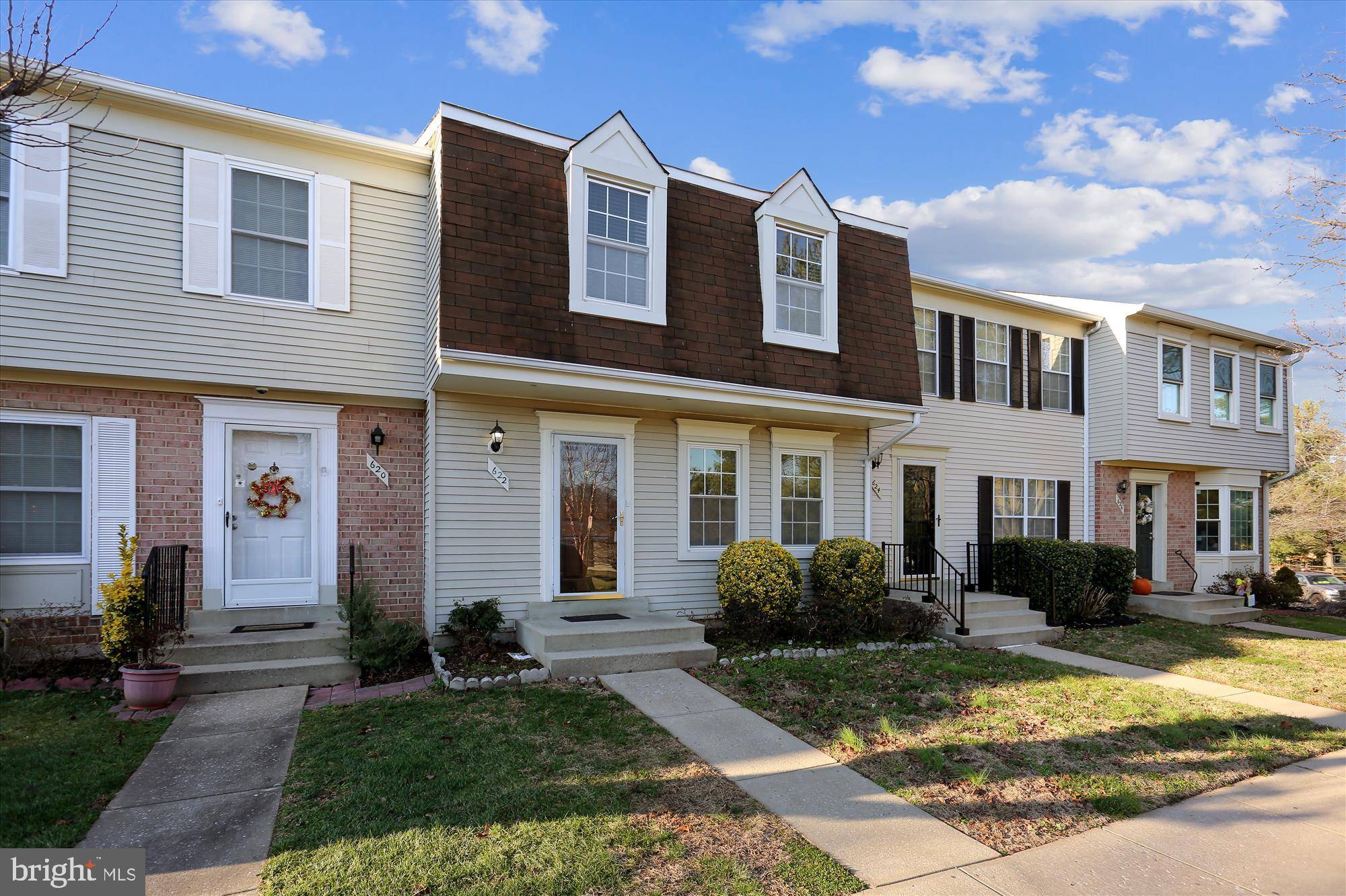 Gaithersburg, MD 20877,622 WHISPERING WIND CT