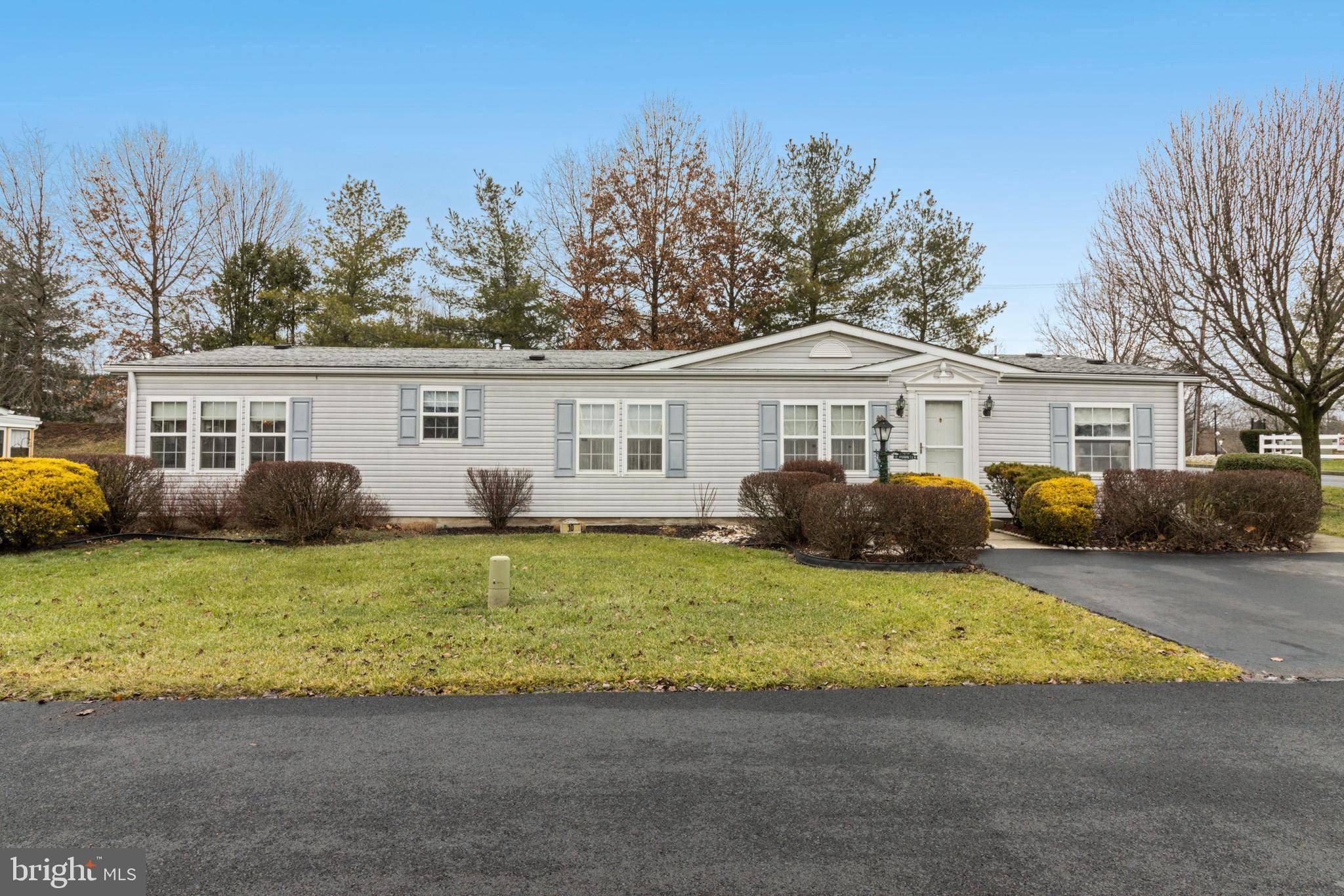 Harleysville, PA 19438,10 WOODBINE CT W