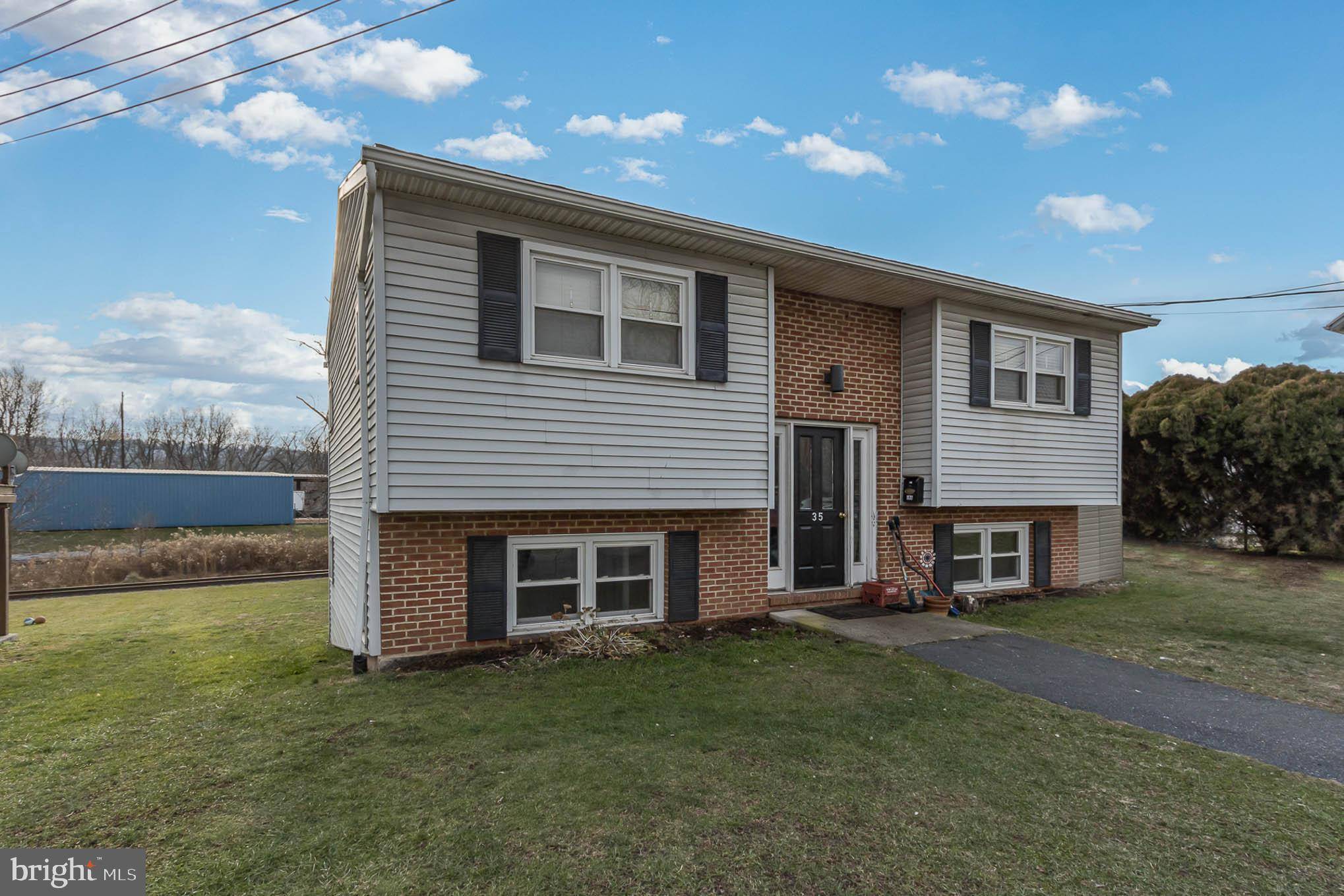 Highspire, PA 17034,35 CHARLES ST