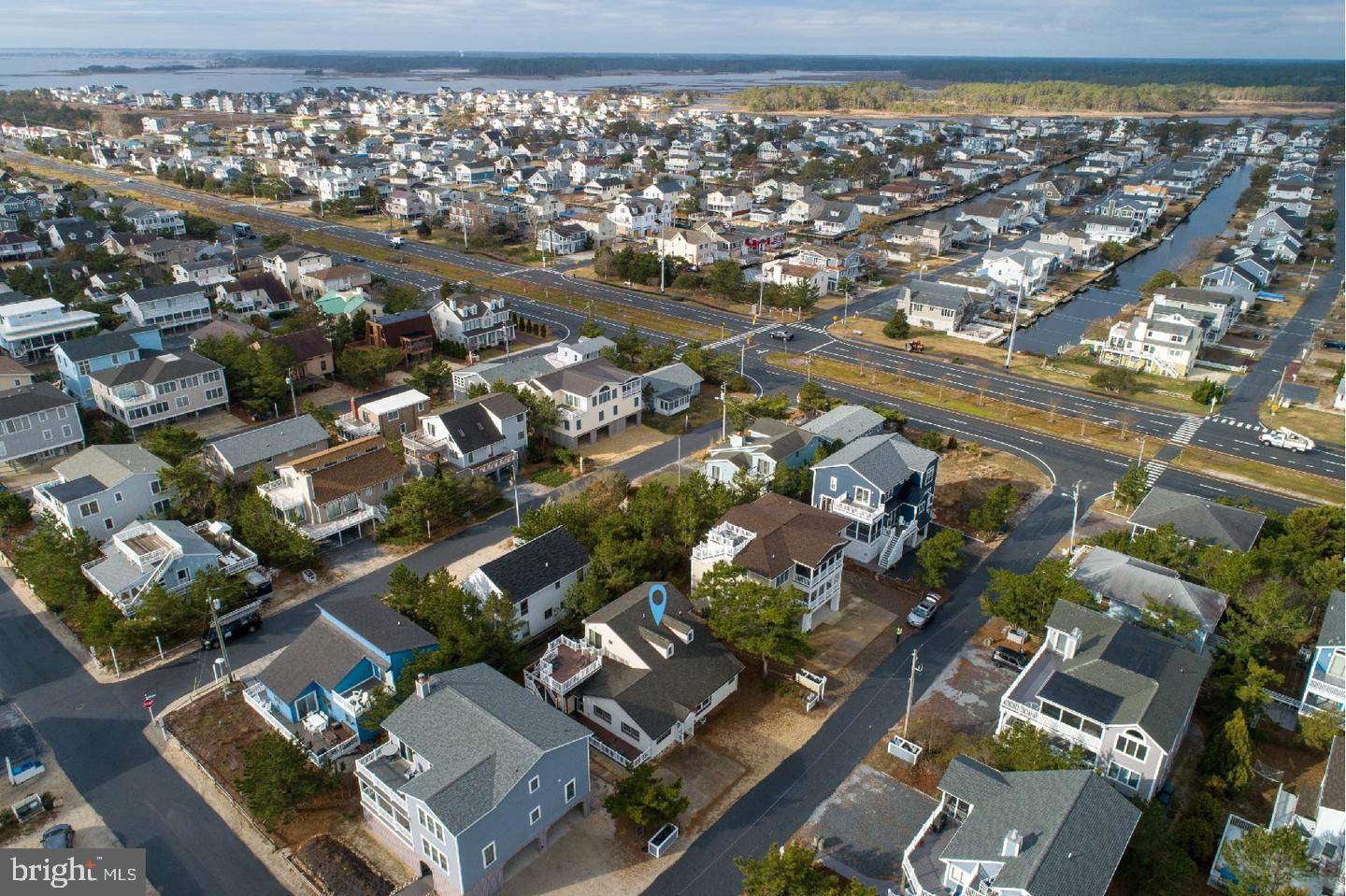 Bethany Beach, DE 19930,4 N 1ST ST