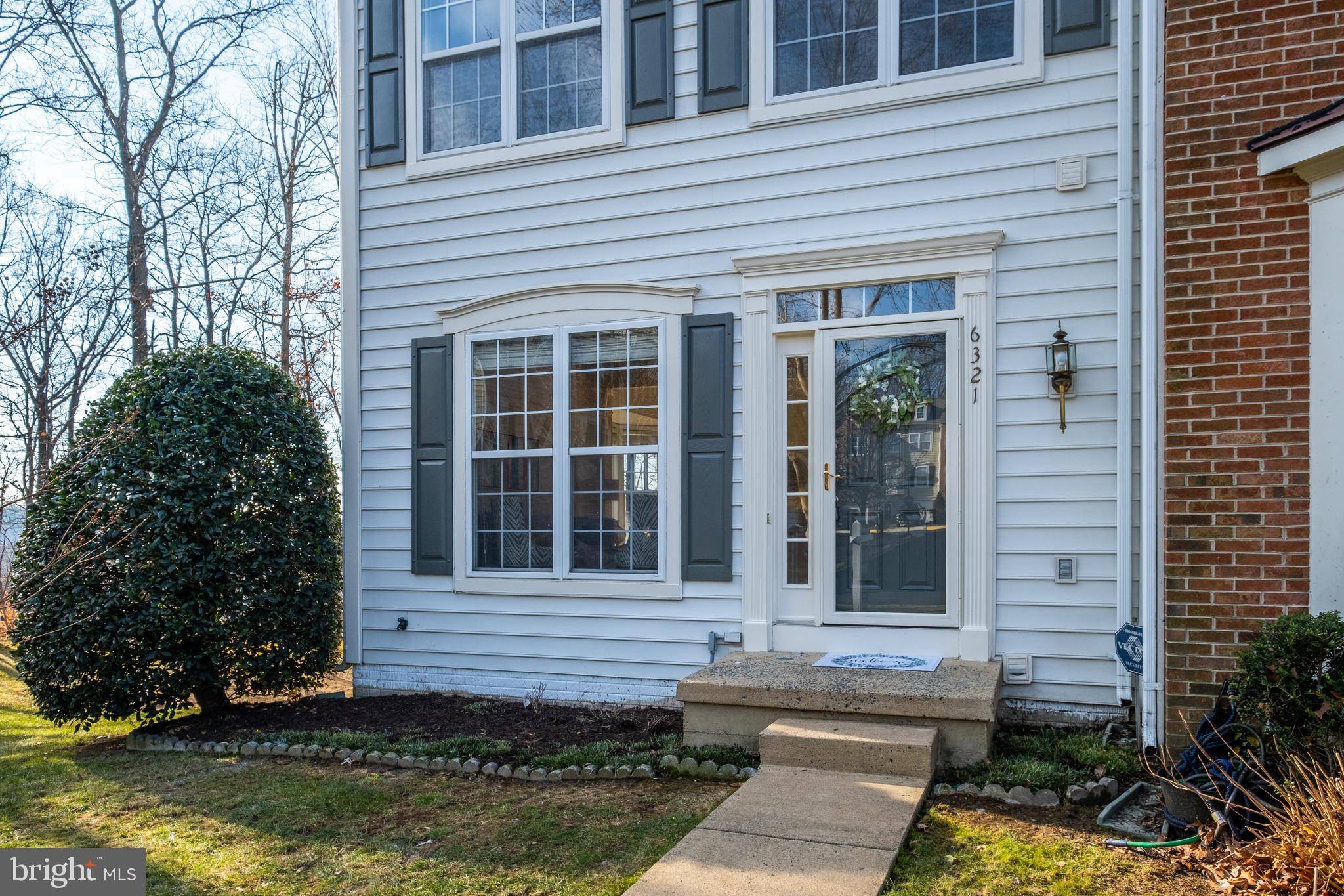 Alexandria, VA 22312,6321 SUMMER MOON LN