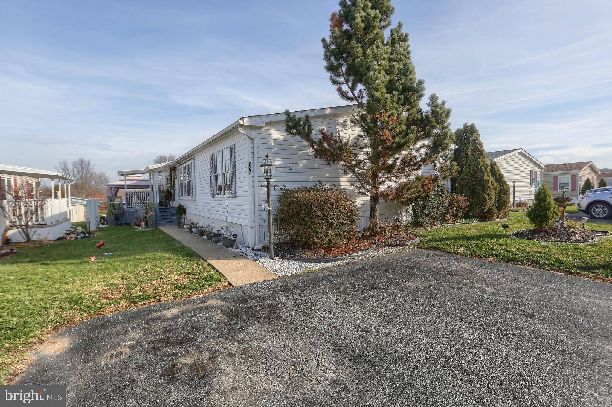 Lancaster, PA 17603,227 GREYFIELD DR