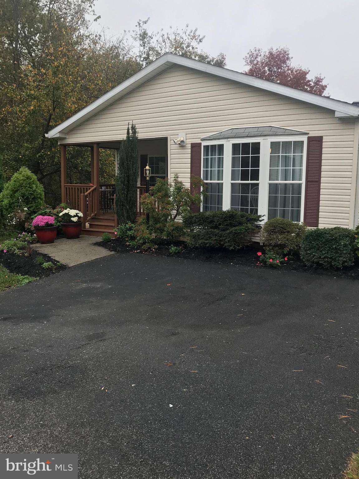 Royersford, PA 19468,3 DOVE LN