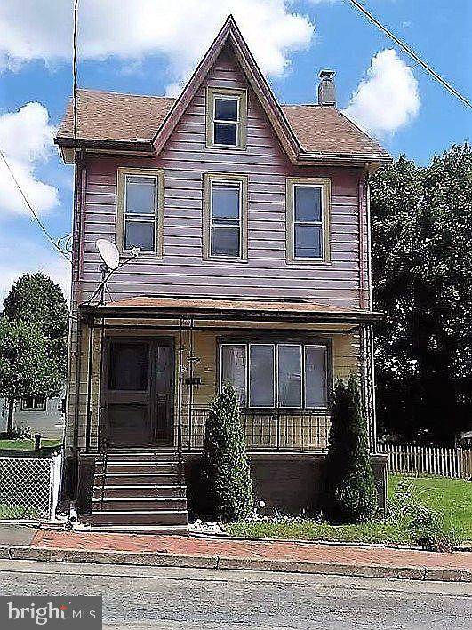 Williamstown, PA 17098,225 N WEST ST